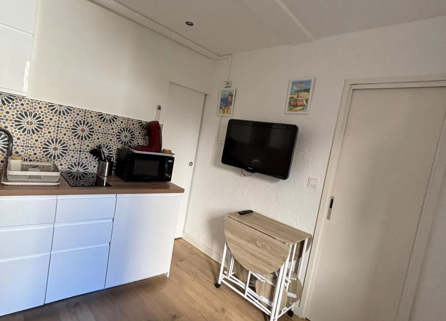 Charmant 2 Pieces Sur Le Port Avec Parking Gratuit Et Wifi Sanary-sur-Mer